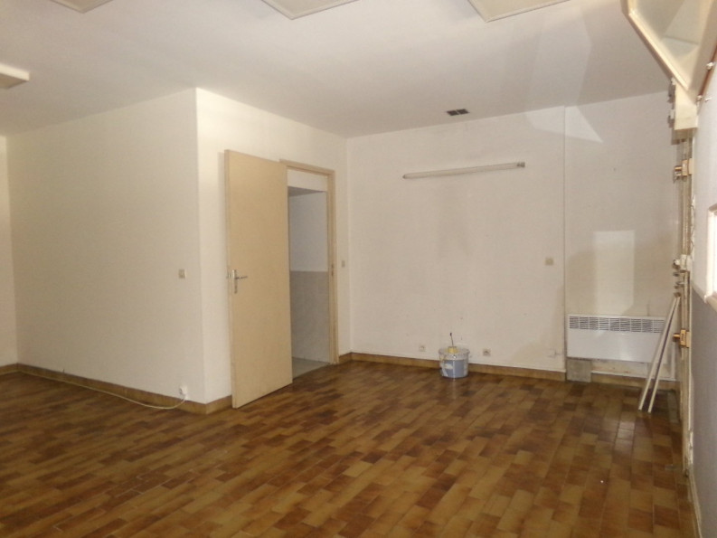 location Local commercial Beziers - Photo 3