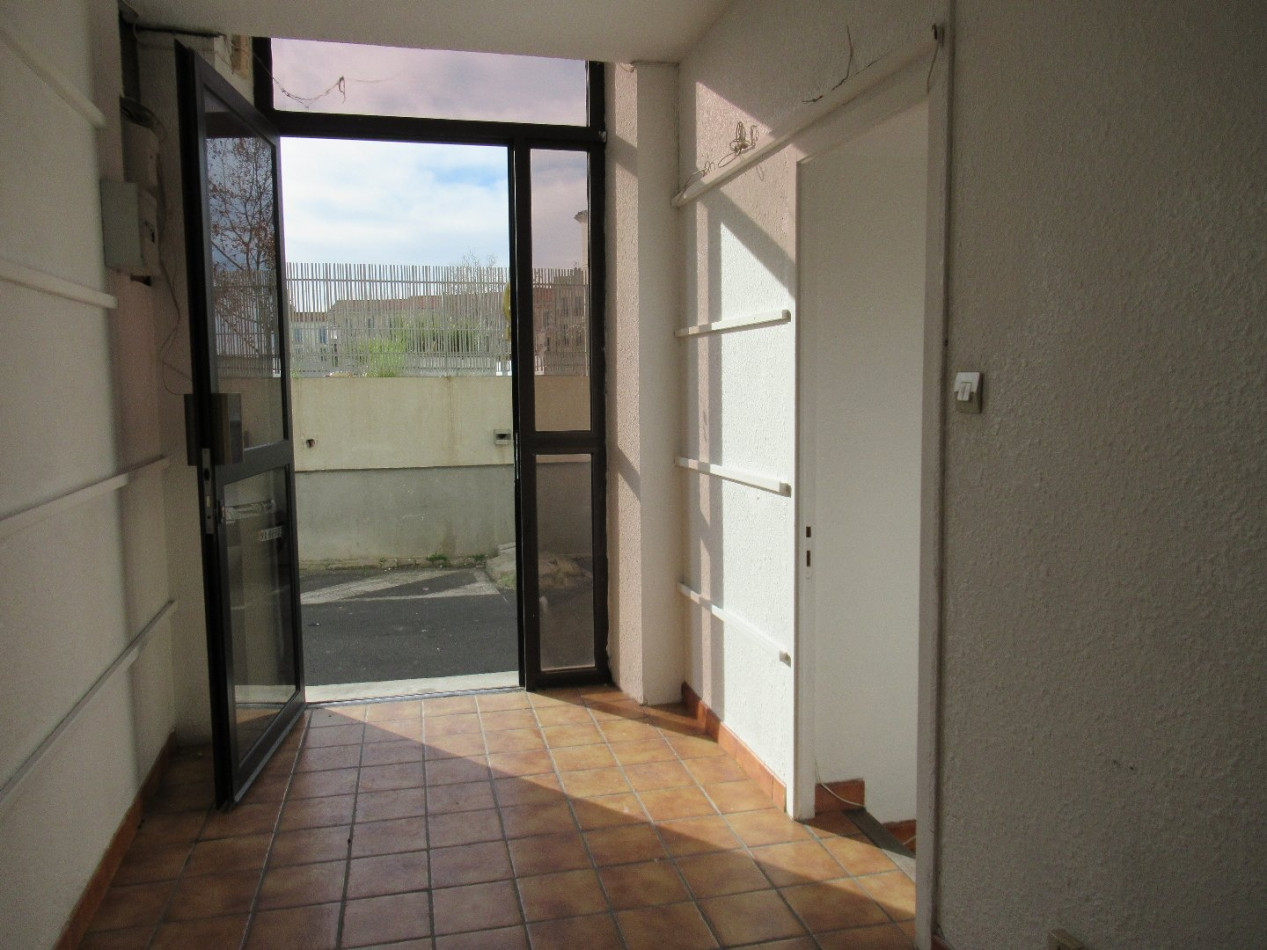 à louer Bureau Beziers - Photo 1
