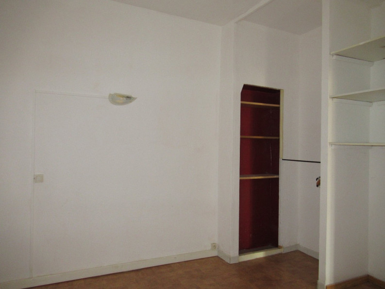 location Appartement Creissan - Photo 9