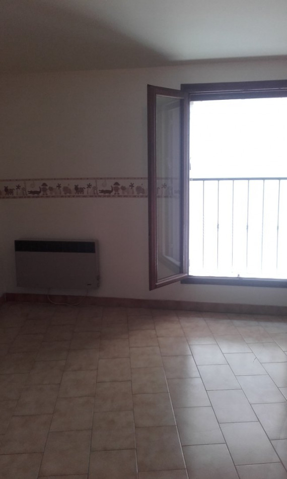 à louer Appartement Corneilhan - Photo 2