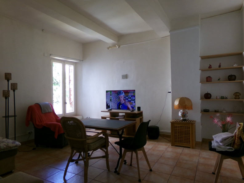 location Appartement Saint Genies De Fontedit - Photo 2