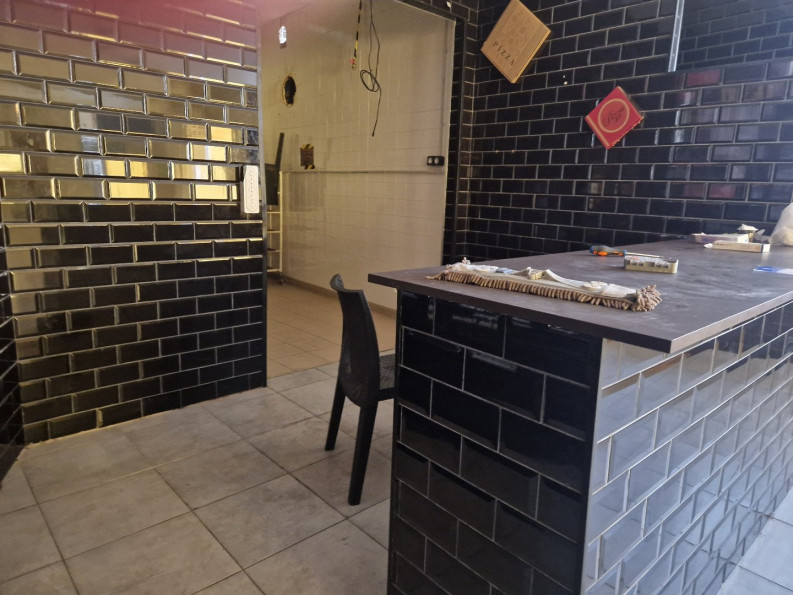 location Local commercial Beziers - Photo 2