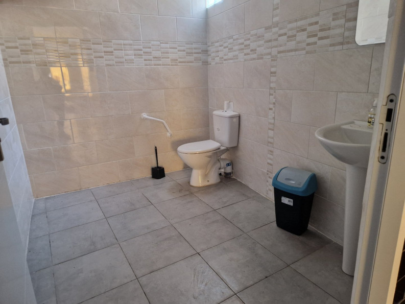 location Local commercial Beziers - Photo 4
