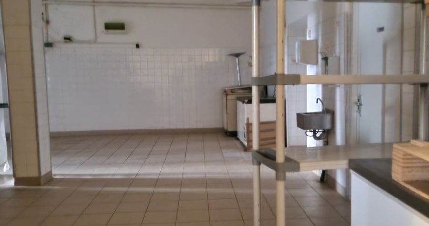 location Local commercial Beziers