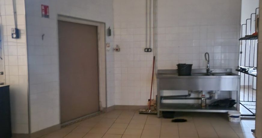 location Local commercial Beziers