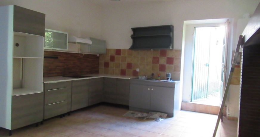 location Appartement en rez de jardin Saint Genies De Fontedit