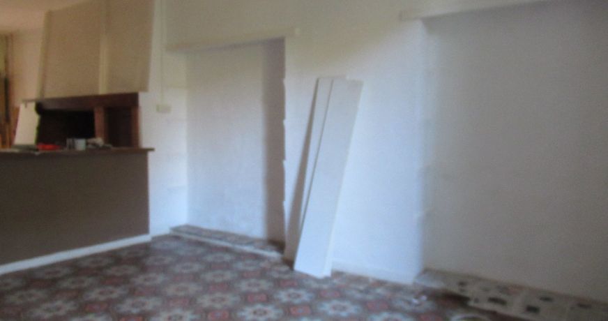 location Appartement en rez de jardin Saint Genies De Fontedit