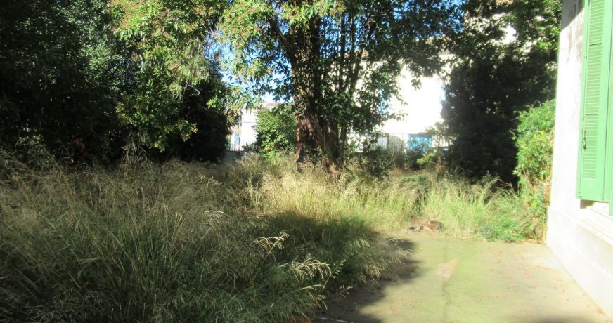 location Appartement en rez de jardin Saint Genies De Fontedit