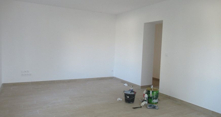 location Appartement Magalas