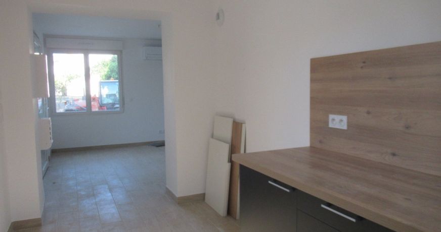 location Appartement Magalas