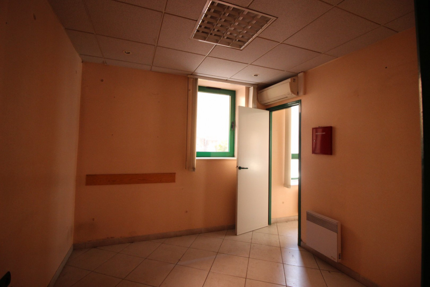 vente Local commercial Servian - Photo 5