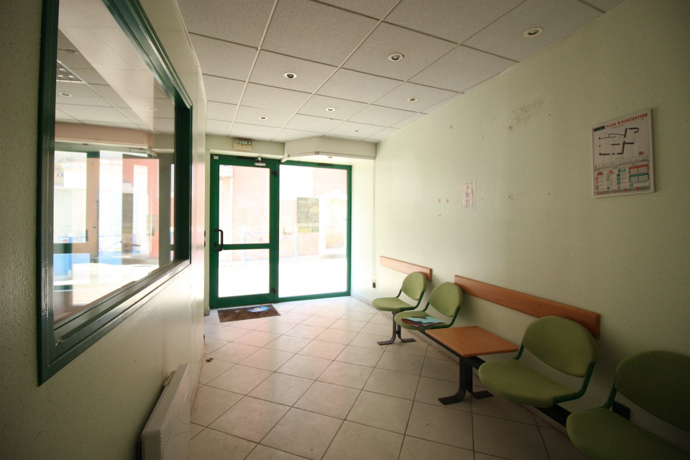 vente Local commercial Servian - Photo 4