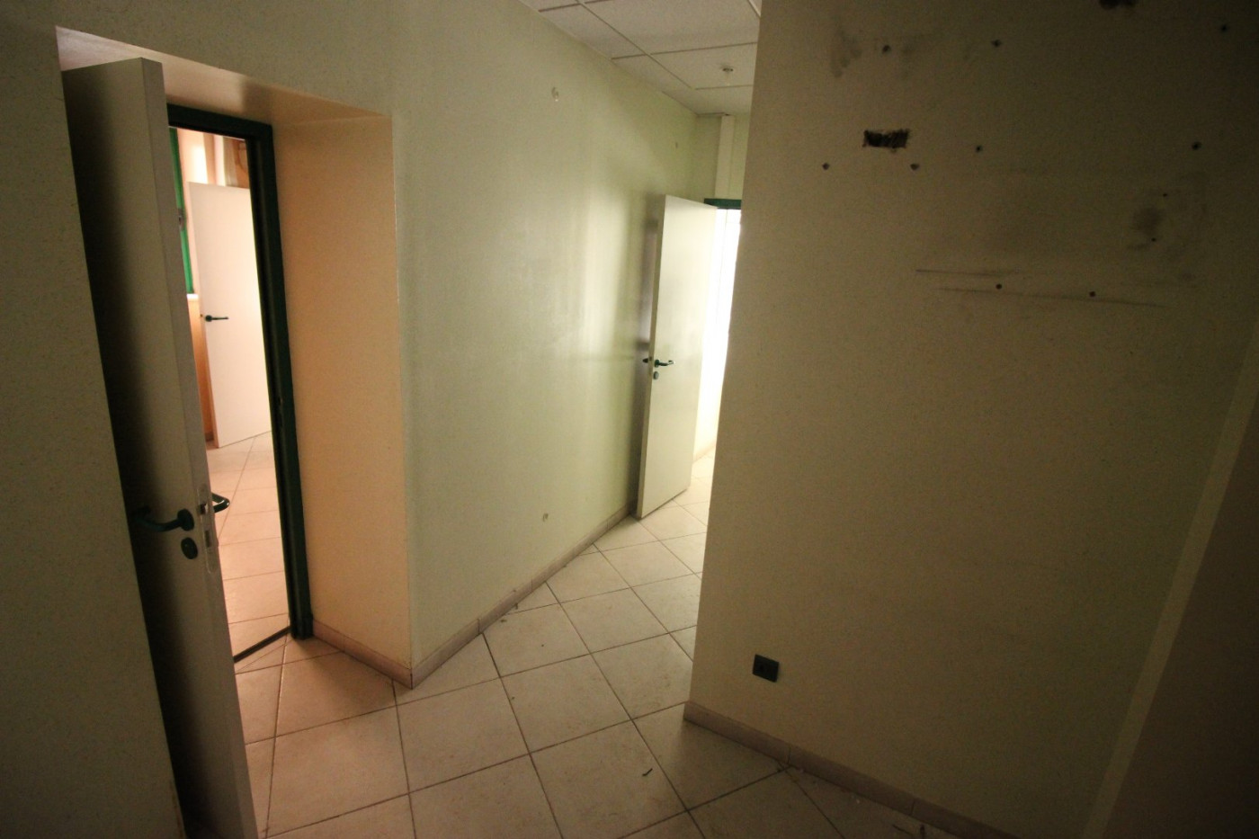 vente Local commercial Servian - Photo 8