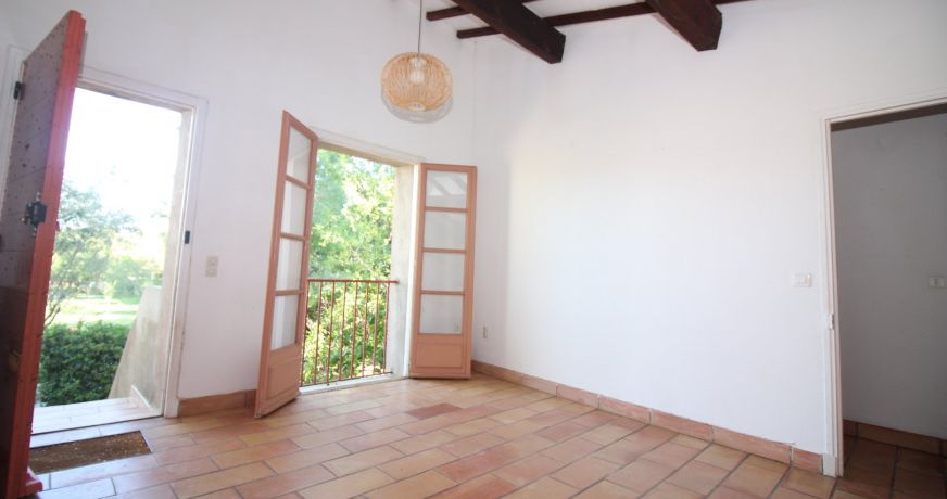 location Appartement Servian