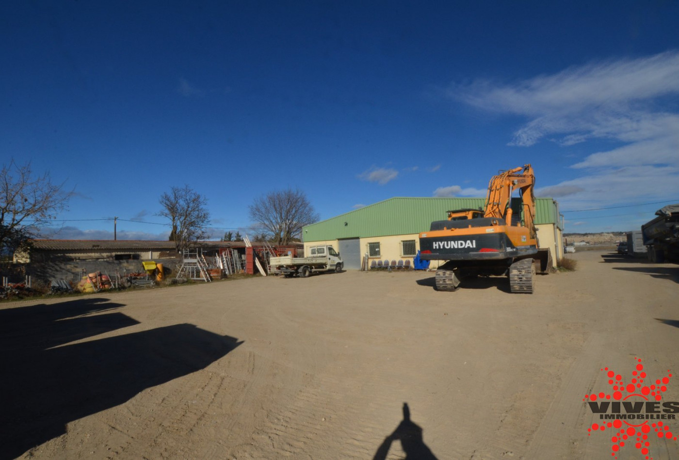location Entrepots et bureaux Thezan Les Beziers - Photo 1