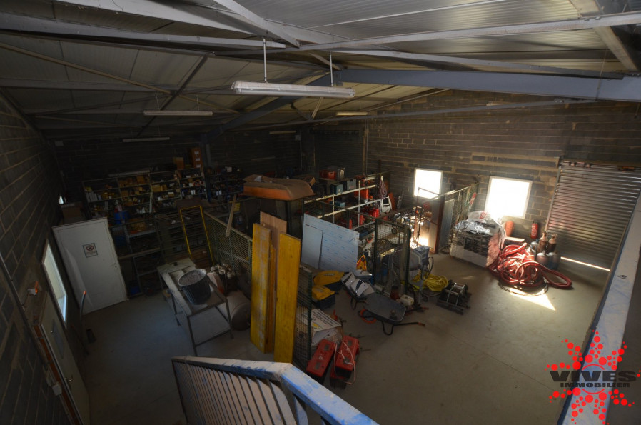 location Entrepots et bureaux Thezan Les Beziers - Photo 9