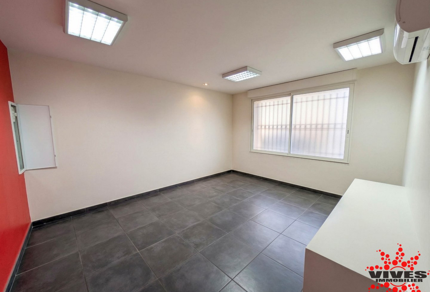 location Local commercial Nissan Lez Enserune - Photo 1