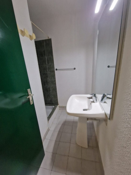 location Maison Vias - Photo 9