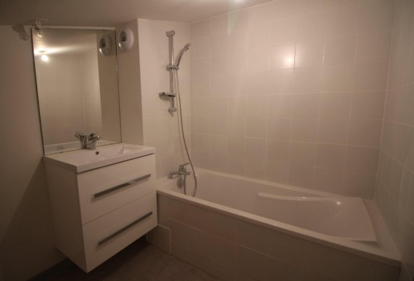 location Maison de ville Saint Thibery - Photo 9