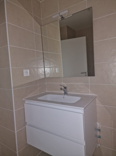 location Appartement Saint Thibery - Photo 7