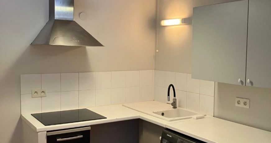 location Appartement Bessan