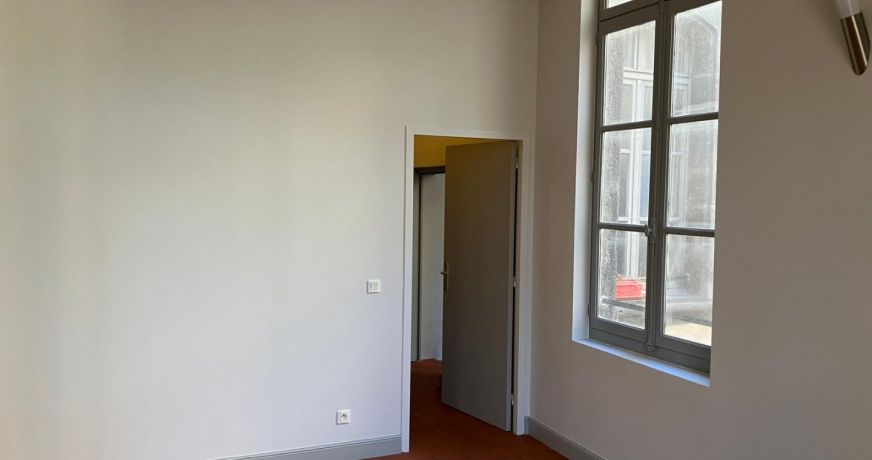 location Appartement Bessan