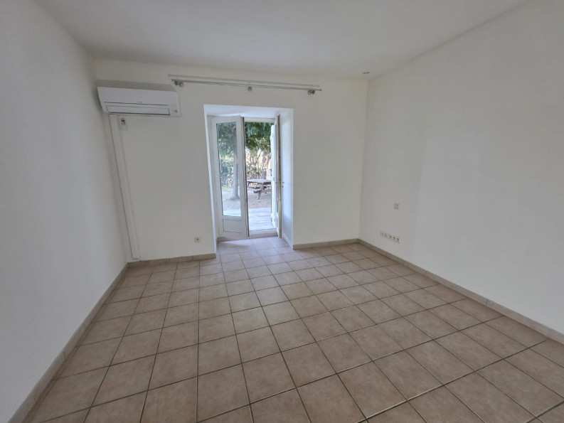 location Maison Bessan - Photo 9