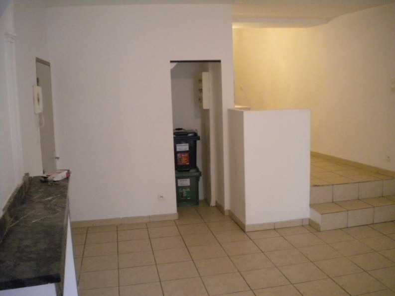 location Appartement ancien Saint Pargoire - Photo 2