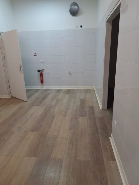 location Bureau Paulhan - Photo 8