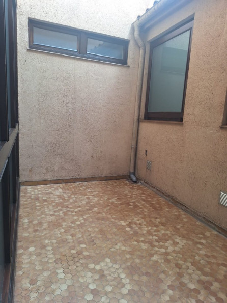 location Appartement Poussan - Photo 9