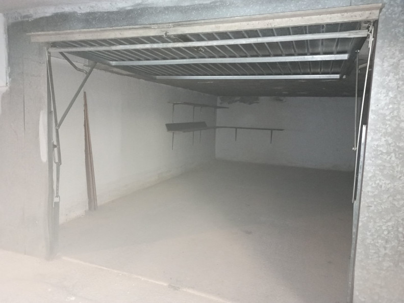 location Garage Balaruc Les Bains - Photo 3