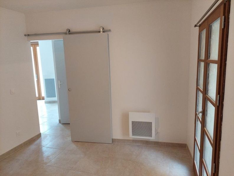 location Appartement Paulhan - Photo 5