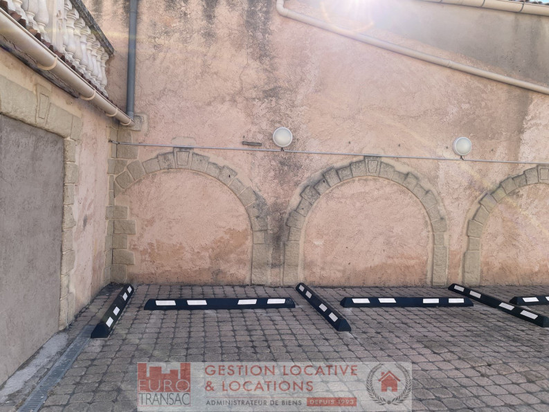 location Parking extérieur Balaruc Les Bains - Photo 1