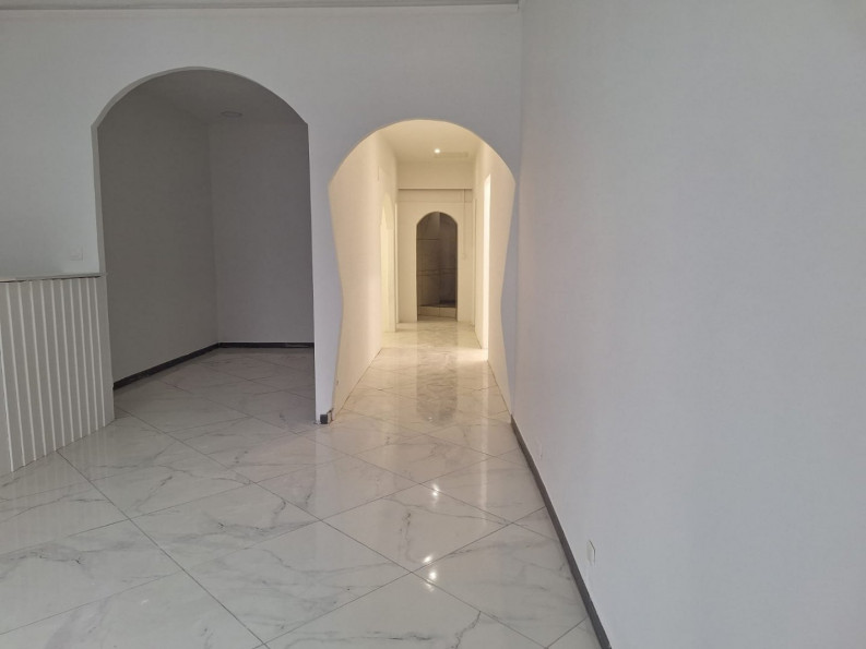 location Locaux d'activité Beziers - Photo 7