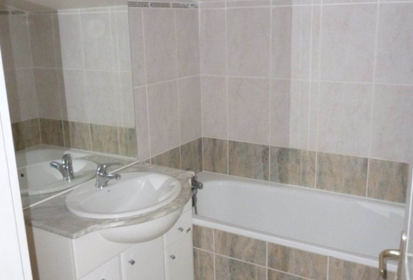 location Appartement Saint Pargoire - Photo 7