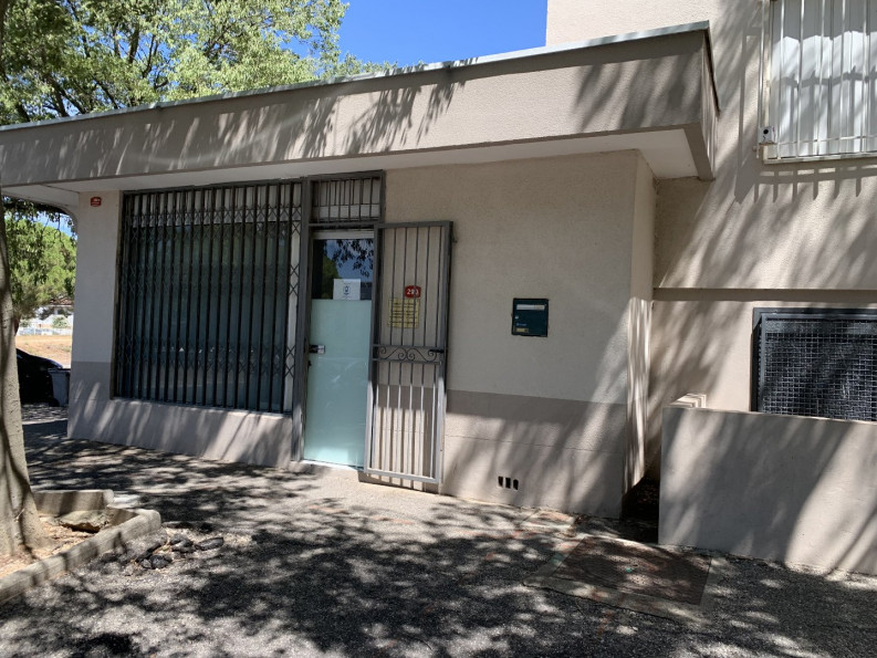 vente Local commercial Vauvert - Photo 1