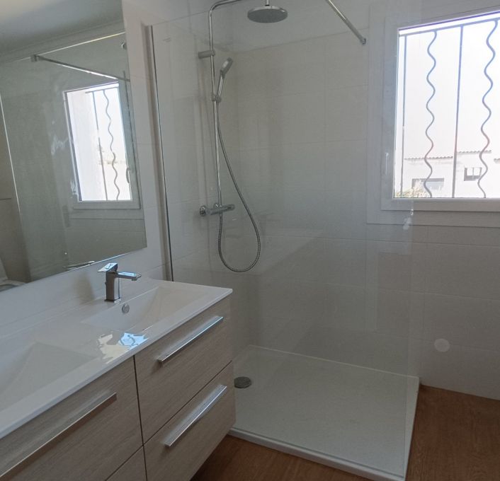 location Appartement Gigean