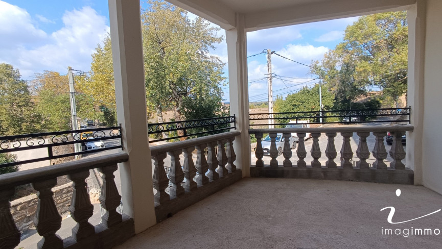 location Appartement Fouzilhon