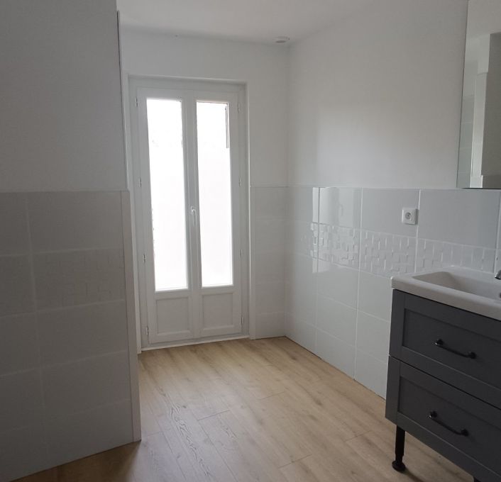 à louer Appartement Fouzilhon