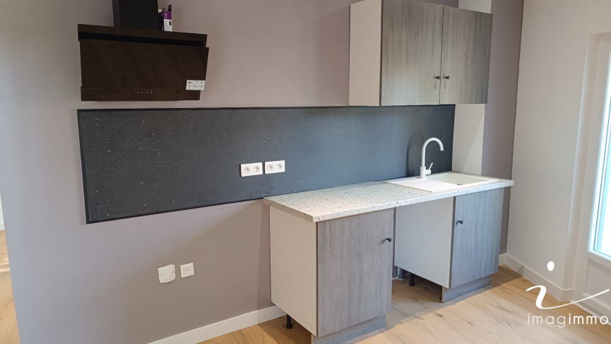 location Appartement Fouzilhon