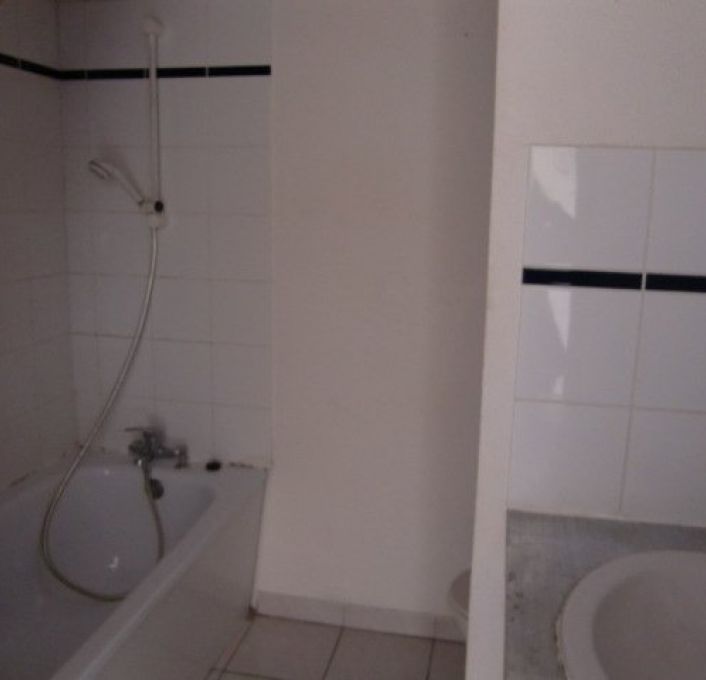 à louer Appartement Vic La Gardiole