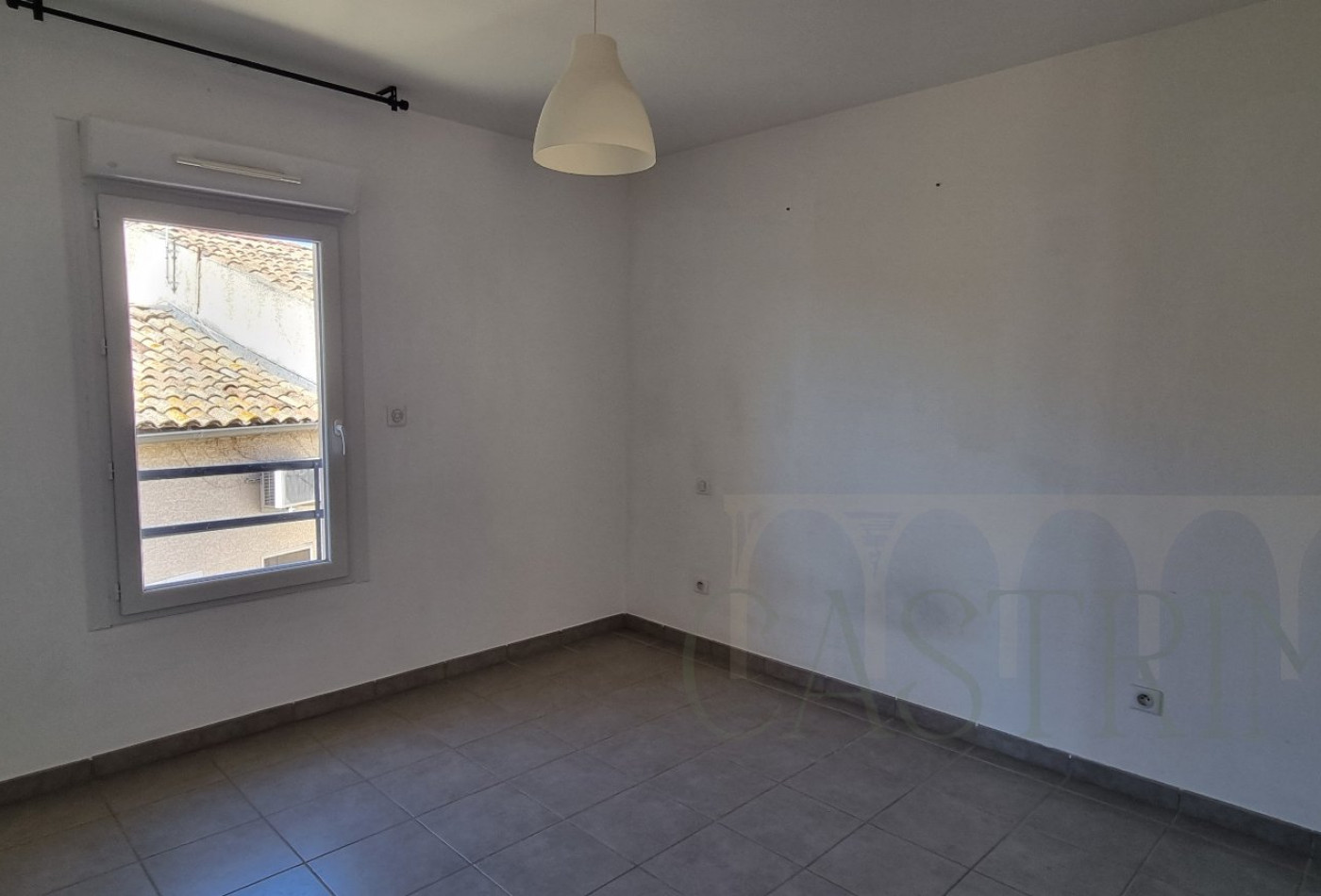 location Appartement en résidence Castries - Photo 2