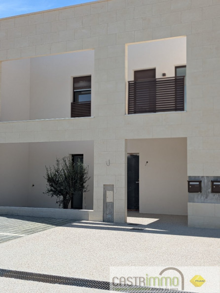 vente Maison Castries - Photo 1