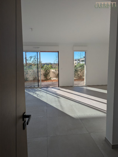 vente Maison Castries - Photo 1