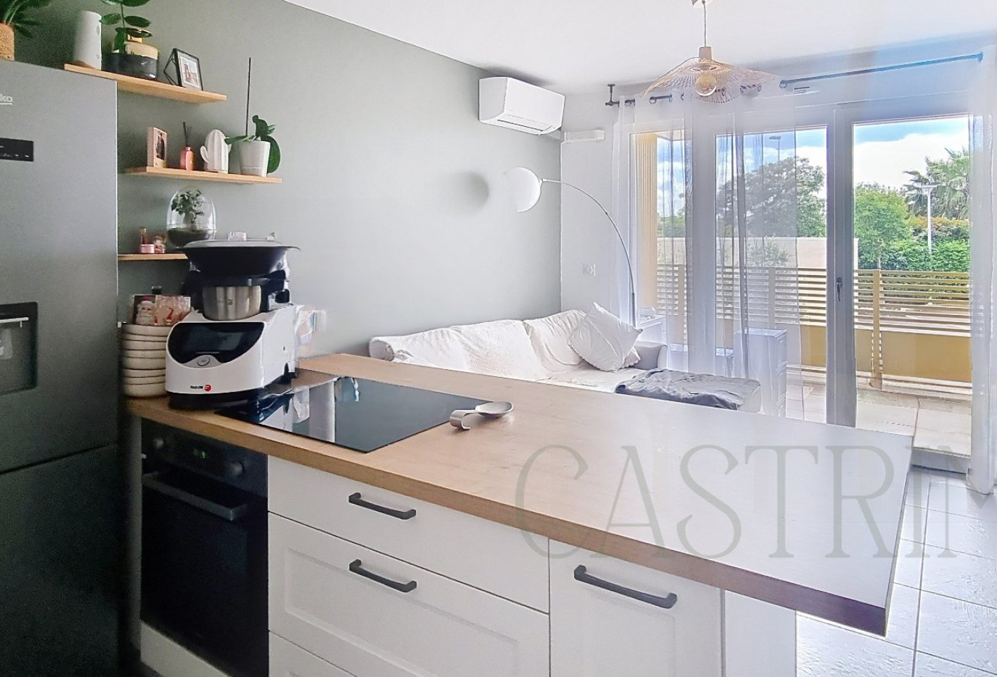 location Appartement en résidence Castries - Photo 1