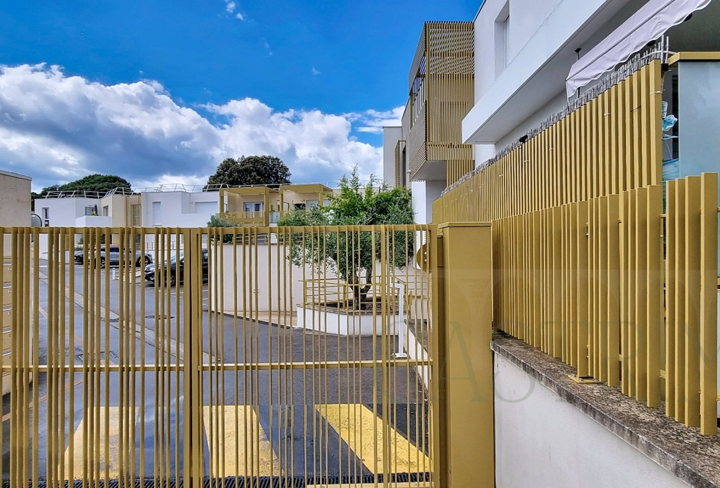 location Appartement en résidence Castries - Photo 4