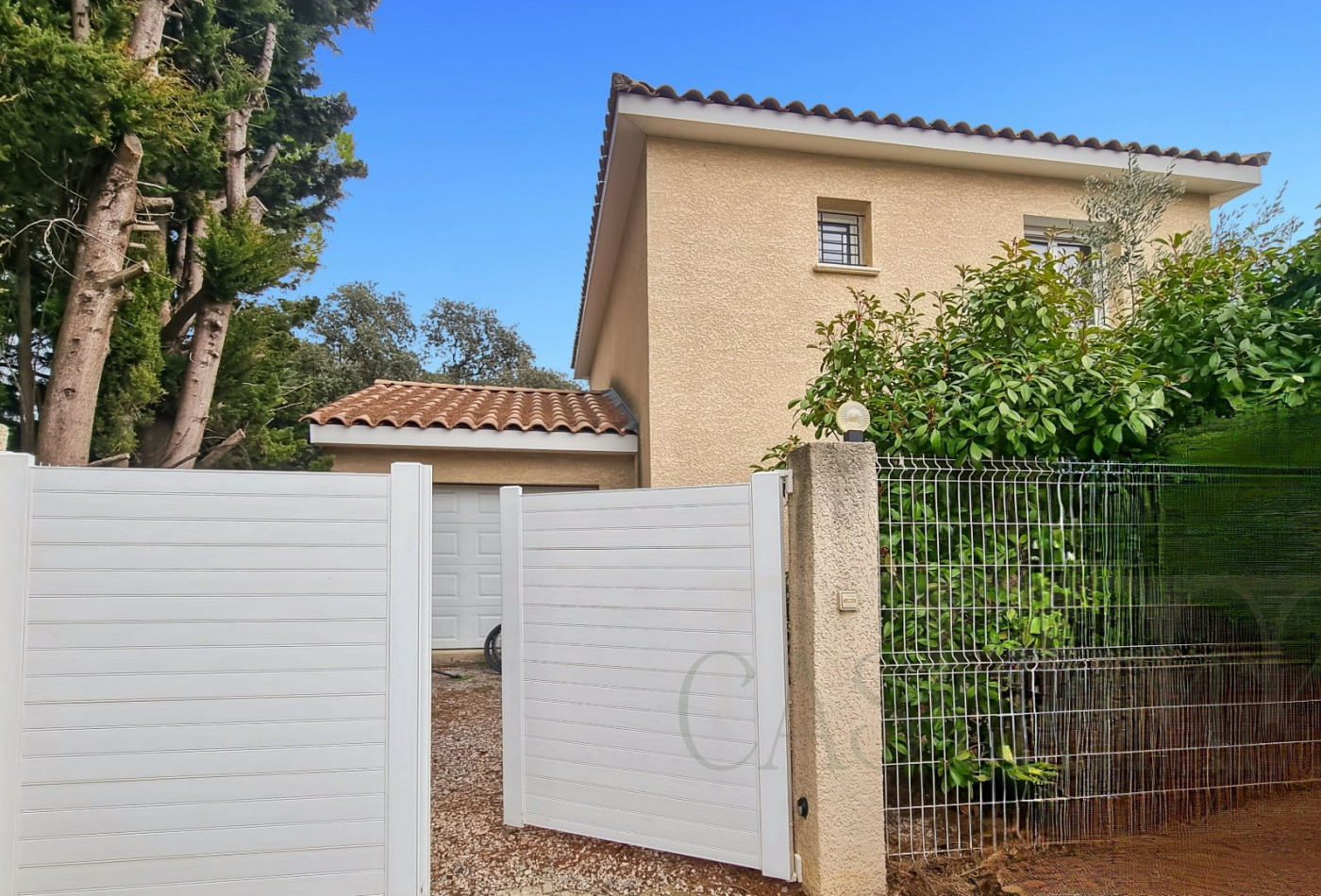 location Maison Castries - Photo 1