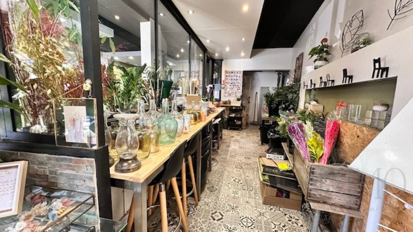 vente Local commercial Castries - Photo 2