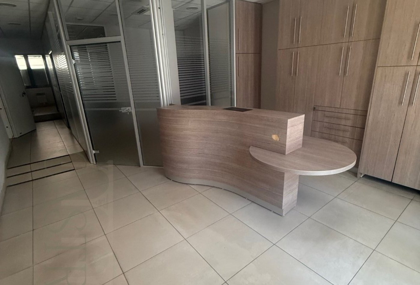 location Bureau Lunel - Photo 3