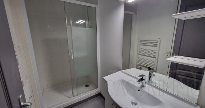 location Appartement Gallargues Le Montueux